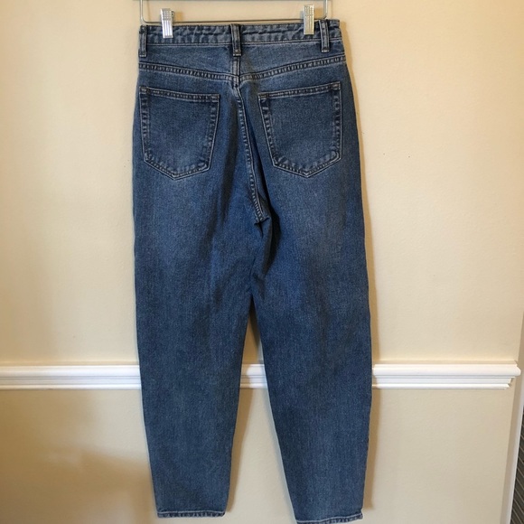 High Waist Distressed Mom Jeans With Tapered Leg - Picture 6 of 8